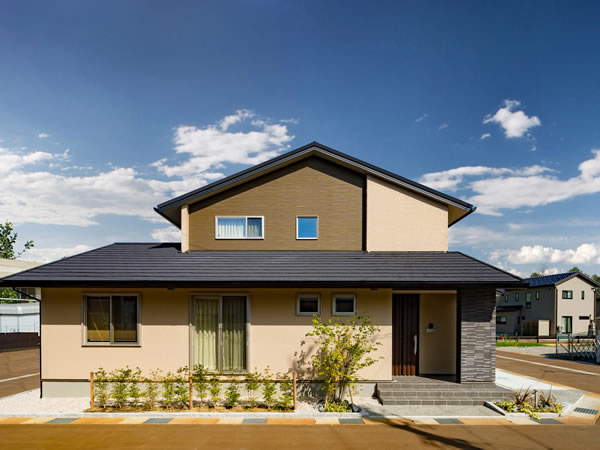 �yi-Shingle�i�A�C�V���O���j�z������Ѓ��[�t�^�C���O���[�v ���g���^�C���u�����h(Metrotile)�{�H�ʐ^